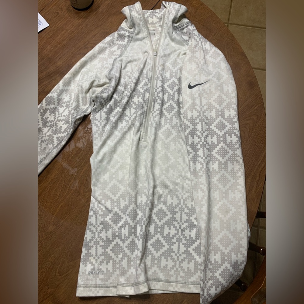Nike Dri-Fit Pull over